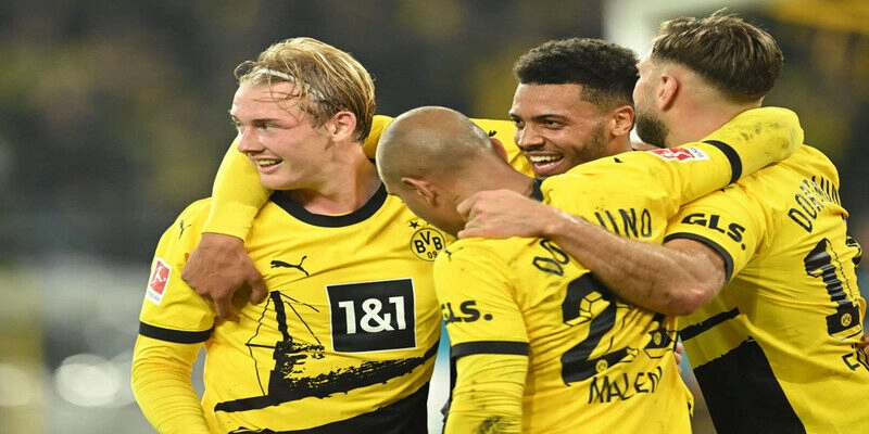 Julian Brandt đang là gương mặt đại diện mới của Borussen