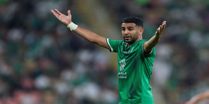 Bước sang tuổi 34, Mahrez vẫn là nòng cốt trong đội hình Al-Ahli